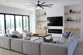 5 minutes away from the beach! Luxury Private Villa on the Canal - Image 2