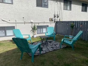 Gorgeous, Clean and Quiet. Only 7 min Downtown! - Image 4