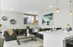 Stylish 2 Bedroom Condo - Image 4