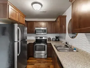 3 Bed/2 Ba 2 Car Garage Getaway in the Heart of Provo - Image 5