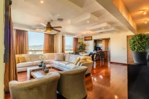 Luxury 2 floors Penthouse, Sabana location - Image 3
