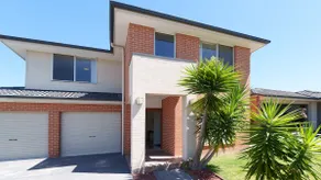 Jordan Springs Close to Park & Supermarket - Image 2