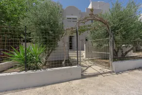 Olivias house - Image 3