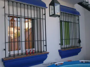 Swimming pool-fireplace, Charming house - Image 5