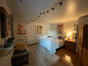 Downtown Larimer Square with free parking and amenities! - Image 2