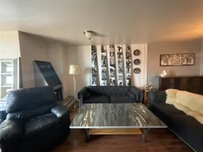 Downtown Larimer Square with free parking and amenities! - Image 5