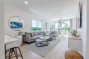ULTRA LUX, Near PCH, best views! - Image 3