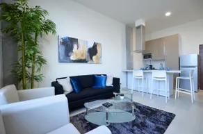 Executive Suite! - Luxury & a unique view - Image 4