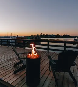 Cozy Waterfront Cottage on Lake Erie - Image 2
