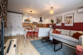 Nice townhouse with terrace - Image 3