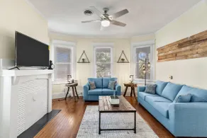Farmhouse 3 bedroom downtown by River Walk No cleaning fee - Image 2