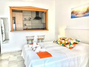 Unique Terrace Oasis - Modern Studio in Center - Image 5