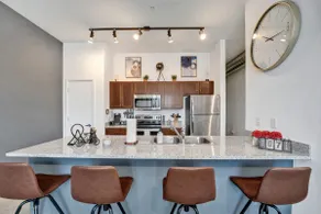Downtown Memphis Loft! Walking distance from Beale street! Garage parking! - Image 2