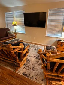 Visit Rip’s Cabin in the Heart of Prineville - Image 2