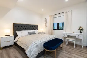 Spacious and Stylish 3BR/2BA Apartment + Parking - Image 4