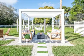 Heated Pool, Putting Green golf, 10 mins to beach - Image 3