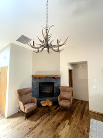 Rustic Luxury River House - Image 4