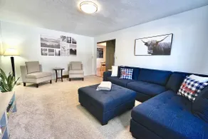 Blue House - Image 4
