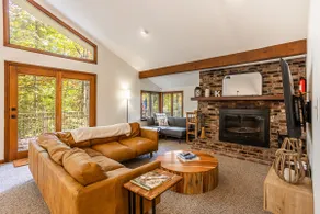 Magical Apres Ski Londonderry, 4 bd, EV charger - Image 3