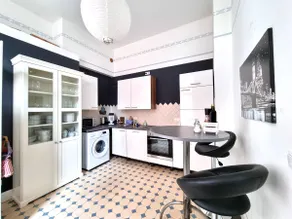 Charysma: Art Nouveau meets modern | themed room - Image 5