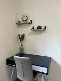 Beautiful refurbished 2 bedroom, air-conditioned, in the center - Image 3