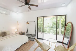 Pocho•T Studio #2, walking distance to the beach! - Image 2