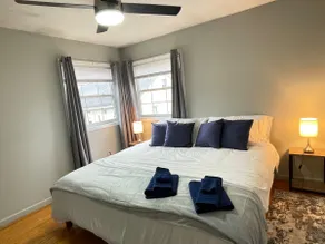 Bright, colorful and cozy house - Image 3