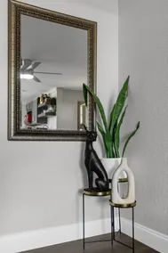 Comfy Studio Guest Suite - Image 5