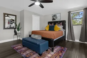 Comfy Studio Guest Suite - Image 2