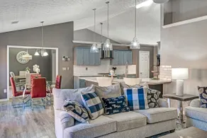 Enjoyable/Spacious 3bd Farmhouse - Image 5