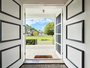 Lake House on Gray - Image 4