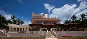 VillaRosa-Hallows Beach Elegant Beachfront Mansion - Image 5