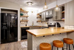 Pet-Friendly•Walk to ETSU•Sleeps 6•Cozy & Stocked - Image 3