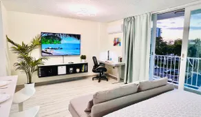 Fully Remodeled condo a few steps to beach Free parking WiFi - Image 4