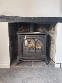 Grade II listed cottage - Free Parking - Image 3