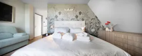 San Raffaele Apartment with Free Parking and Air Conditioning - Image 4
