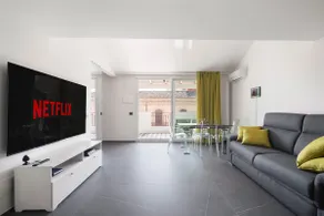 Archimedes luxury apartment with terrace - Image 3