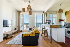 Haussmannian apartment 70 m² Bright Central - Image 2