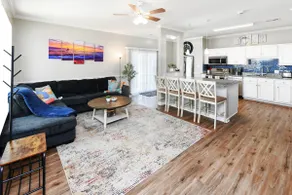 Beautiful Villa in Myrtle Beach within 4 min walk to the beach - Image 2