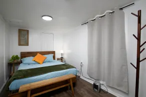Newly Renovated Cozy Rustic Home l 10 min from Truist Park - Image 5