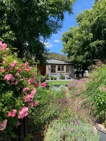 Rust Cottage -Quirky with a whole lot of comfort - Image 3