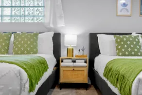2b1b Modern Unit Central/3 mins to Gas Works Park - Image 2
