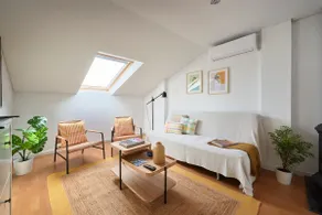 Bright Apt w Balcony, AC, Parking, By TimeCooler - Image 2
