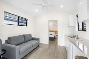 Kenilworth Country Cabins - Image 4