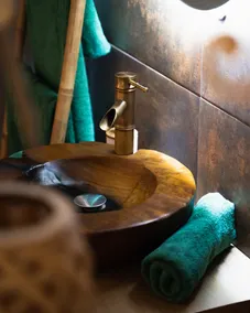 Le BALI Safranier* Vieil Antibes*massage table - Image 5