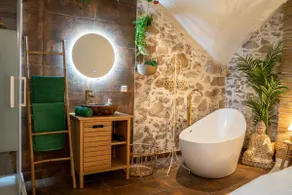 Le BALI Safranier* Vieil Antibes*massage table - Image 4