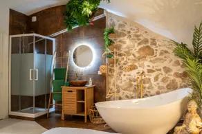 Le BALI Safranier* Vieil Antibes*massage table - Image 3