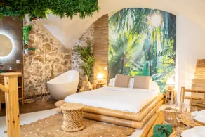 Le BALI Safranier* Vieil Antibes*massage table - Image 2