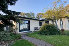 Lovely cottage on fishing water with unobstructed views - Image 2