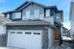 Home in South Edmonton (Stunning 3 Bedroom) - Image 2